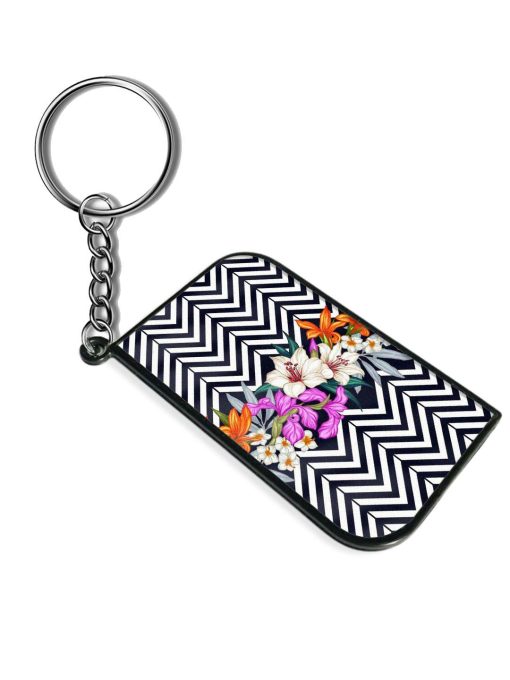 Zigzag Flower Art Keychain Zapvi