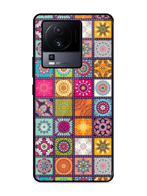 Seamless Pattern Vintage Glossy Metal Phone Cover for Iqoo Neo 7 (5G) Zapvi